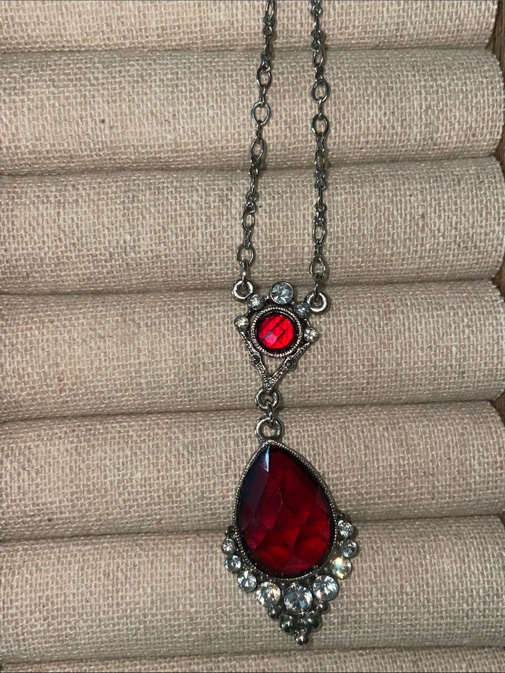 2028 Red Silver Pendant Necklace